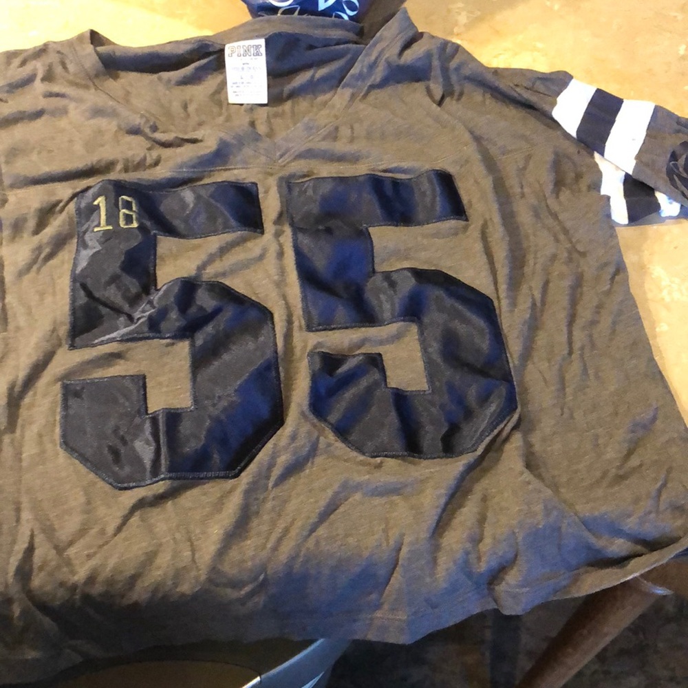 Lot of two psu crop tops!